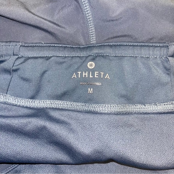 Athleta Pulse Shorts Women’s Size Medium Grey 3”‎ Inseam - Picture 7 of 11